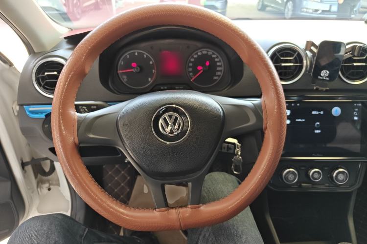 Used Volkswagen Jetta 2017 1.4L Manual Fashion Edition Steering Wheel