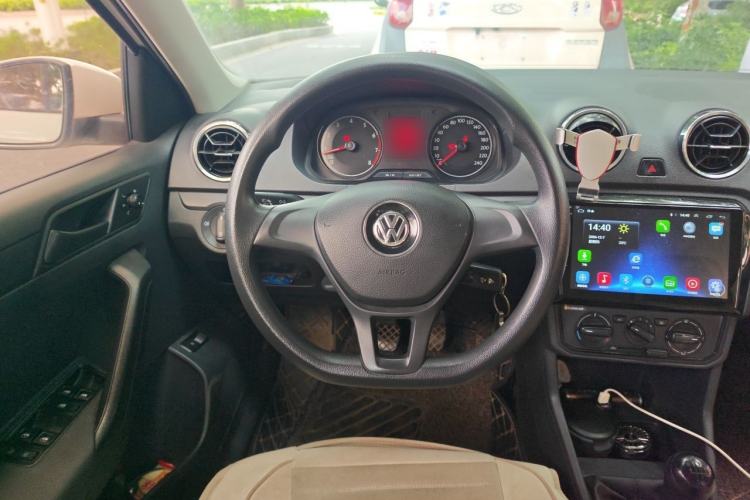 Used Volkswagen Jetta 2017 1.5L Manual Fashion Edition Steering Wheel