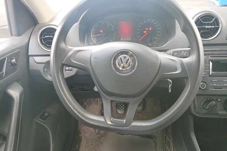Used Volkswagen Jetta 2017 1.4L Manual Fashion Edition Steering Wheel