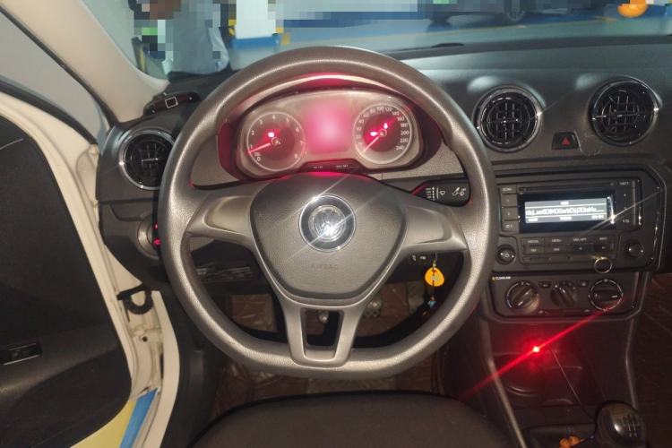 Used Volkswagen Jetta 2017 1.4L Manual Fashion Edition Steering Wheel