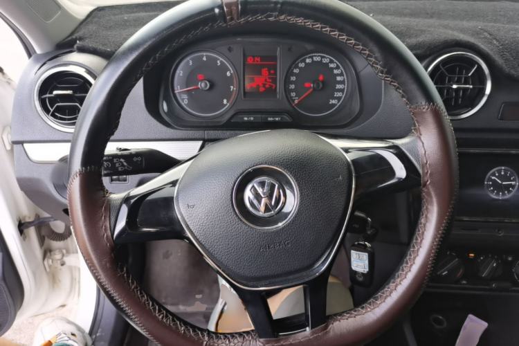 Used Volkswagen Jetta 2017 1.4L Manual Comfort Model Steering Wheel
