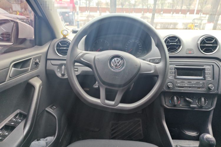 Used Volkswagen Jetta 2017 1.4L Manual Fashion Edition Steering Wheel
