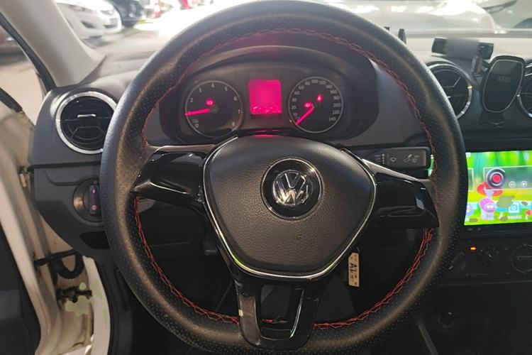 Used Volkswagen Jetta 2017 1.5L Manual Fashion Edition Steering Wheel