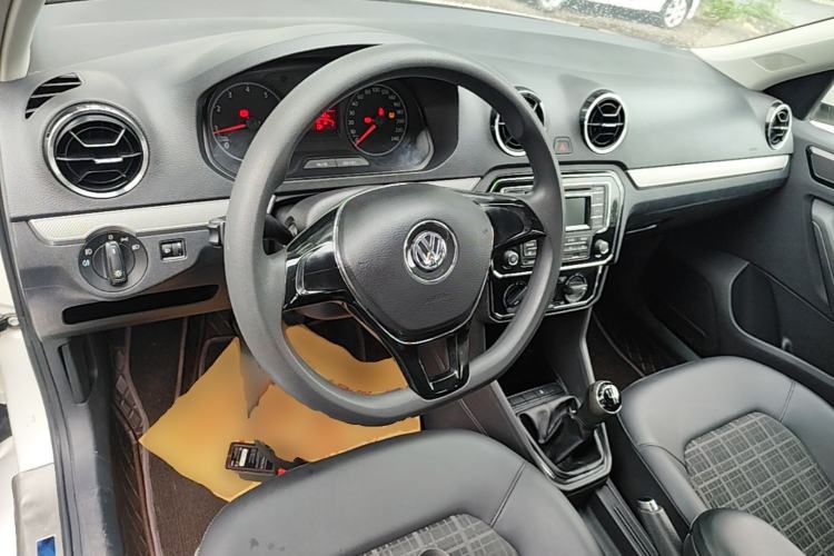 Used Volkswagen Jetta 2017 1.4L Manual Comfort Model Steering Wheel