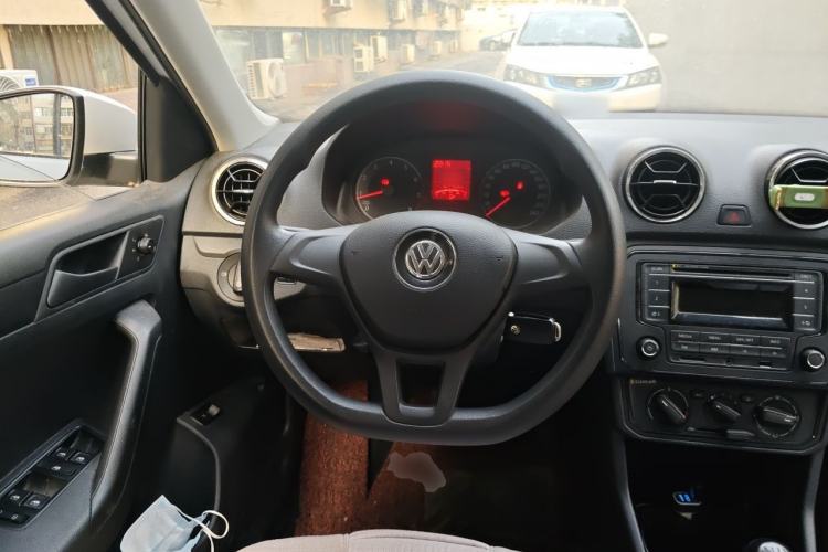 Used Volkswagen Jetta 2017 1.4L Manual Fashion Edition Steering Wheel