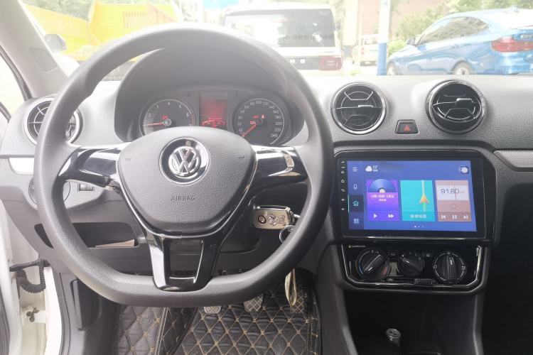 Used Volkswagen Jetta 2017 1.5L Manual Comfort Model Steering Wheel