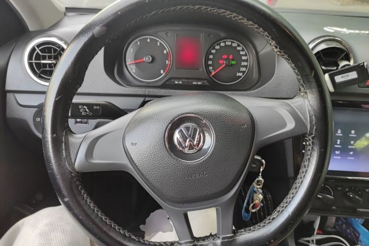 Used Volkswagen Jetta 2017 1.5L Automatic Fashion Model Steering Wheel