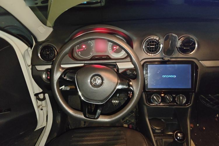 Used Volkswagen Jetta 2017 1.4L Manual Comfort Model Steering Wheel