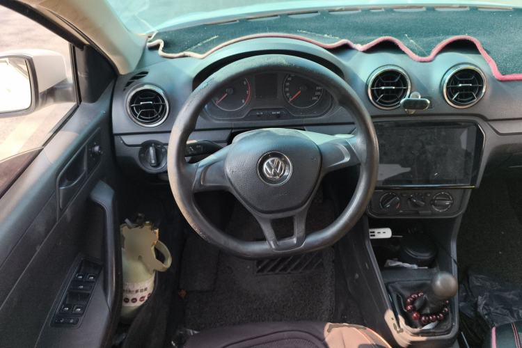 Used Volkswagen Jetta 2017 1.5L Manual Fashion Edition Steering Wheel