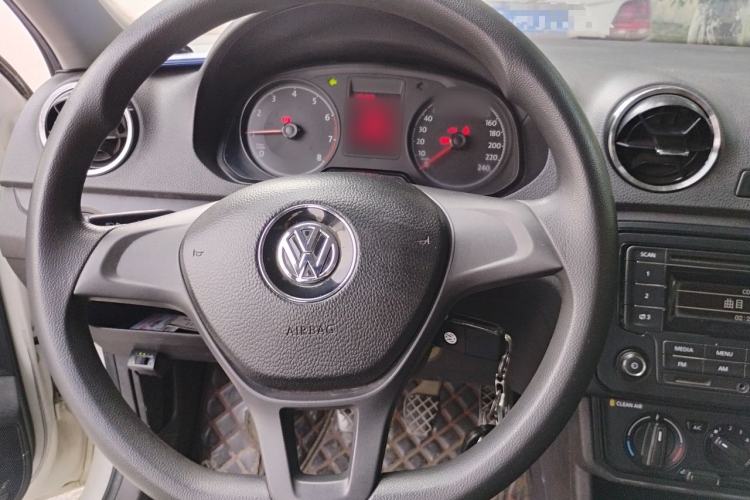 Used Volkswagen Jetta 2017 1.4L Manual Fashion Edition Steering Wheel