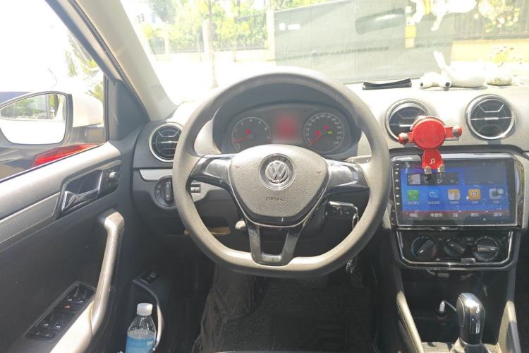 Used Volkswagen Jetta 2017 1.5L Automatic Comfort Model Steering Wheel