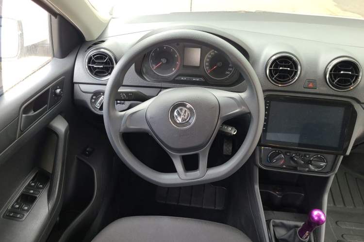 Used Volkswagen Jetta 2017 1.4L Manual Fashion Edition Steering Wheel