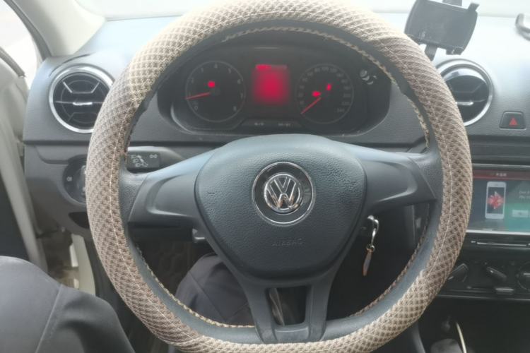 Used Volkswagen Jetta 2017 1.5L Manual Fashion Edition Steering Wheel