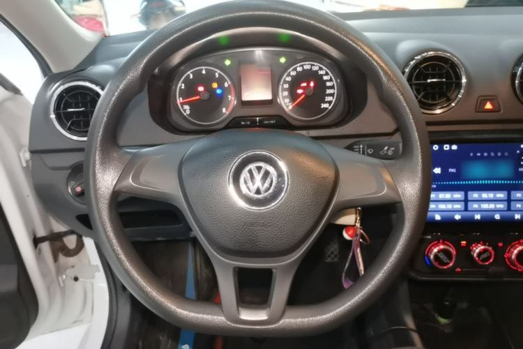 Used Volkswagen Jetta 2017 1.4L Manual Fashion Edition Steering Wheel