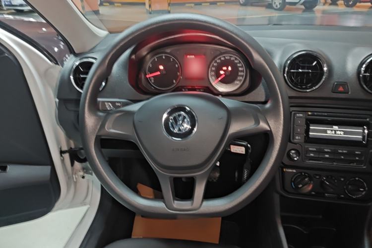 Used Volkswagen Jetta 2017 1.4L Manual Fashion Edition Steering Wheel
