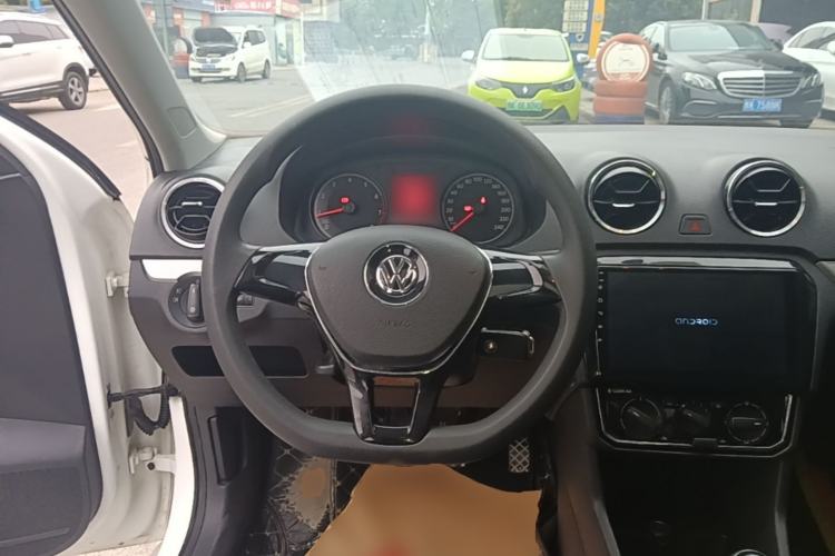 Used Volkswagen Jetta 2017 1.4L Manual Comfort Model Steering Wheel