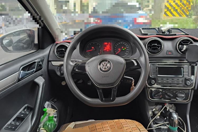 Used Volkswagen Jetta 2017 1.5L Automatic Comfort Model Steering Wheel