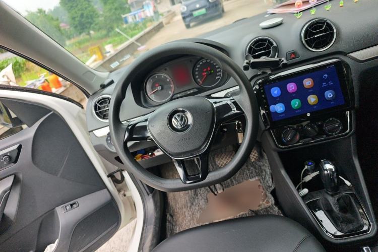 Used Volkswagen Jetta 2017 1.5L Automatic Comfort Model Steering Wheel