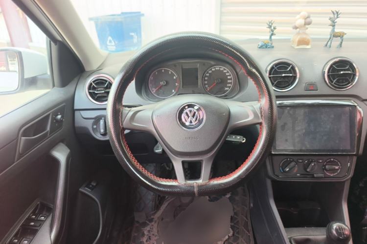Used Volkswagen Jetta 2017 1.4L Manual Fashion Edition Steering Wheel