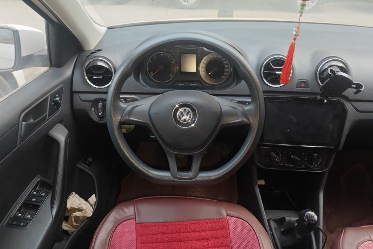 Used Volkswagen Jetta 2017 1.4L Manual Fashion Edition Steering Wheel