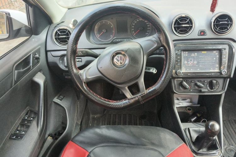 Used Volkswagen Jetta 2017 1.4L Manual Fashion Edition Steering Wheel
