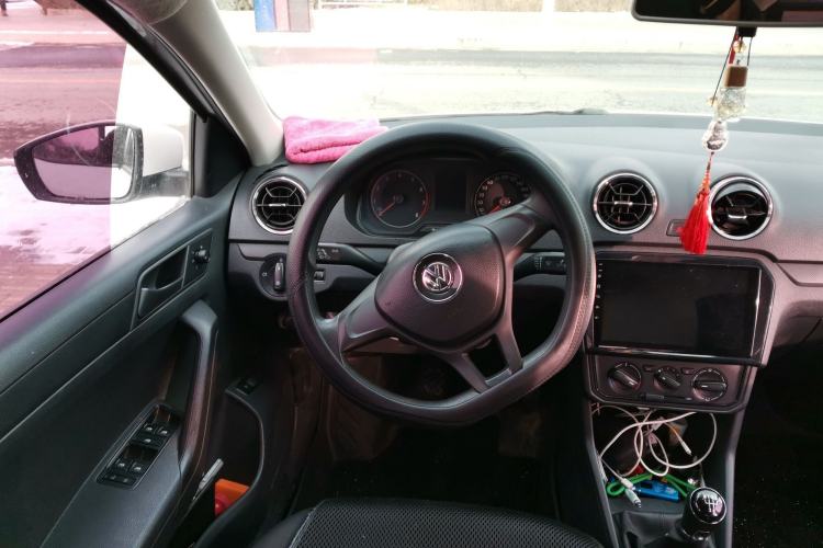 Used Volkswagen Jetta 2017 1.4L Manual Fashion Edition Steering Wheel