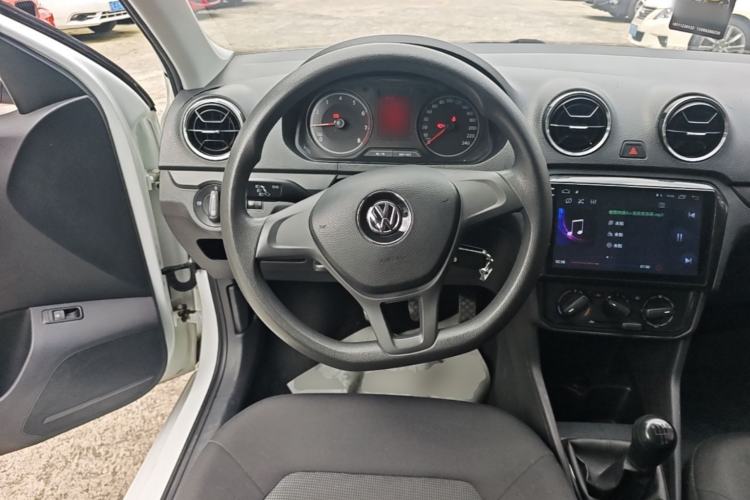 Used Volkswagen Jetta 2017 1.4L Manual Fashion Edition Steering Wheel