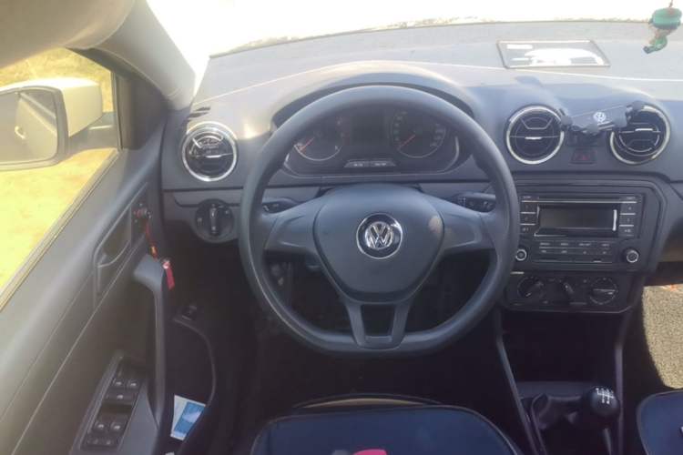 Used Volkswagen Jetta 2017 1.4L Manual Fashion Edition Steering Wheel