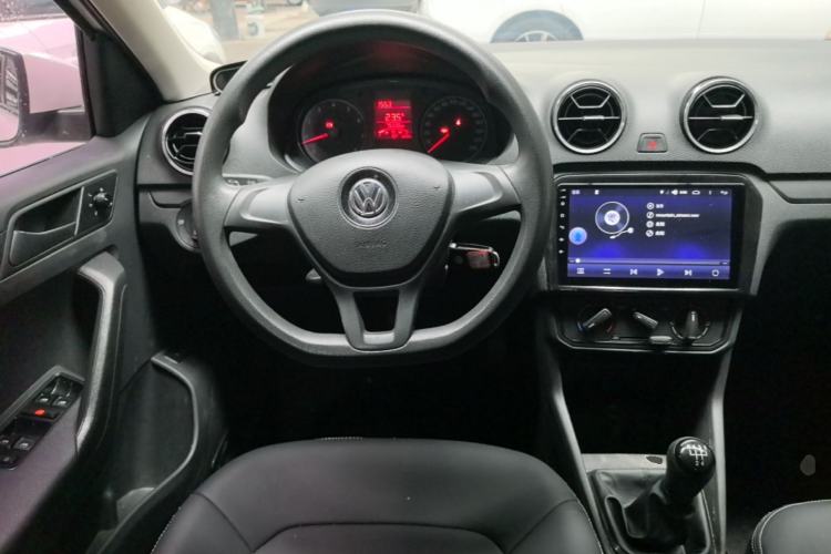 Used Volkswagen Jetta 2017 1.4L Manual Fashion Edition Steering Wheel