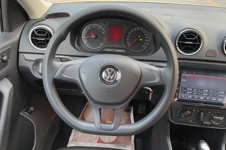 Used Volkswagen Jetta 2017 1.5L Automatic Fashion Model Steering Wheel
