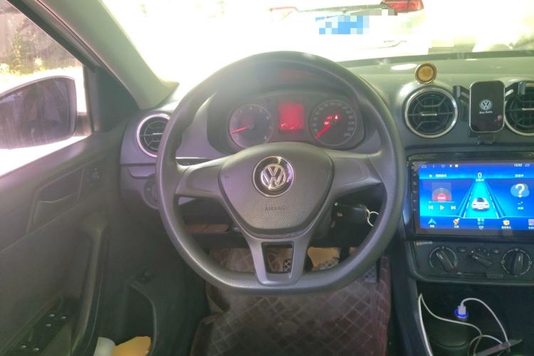 Used Volkswagen Jetta 2017 1.5L Manual Fashion Edition Steering Wheel