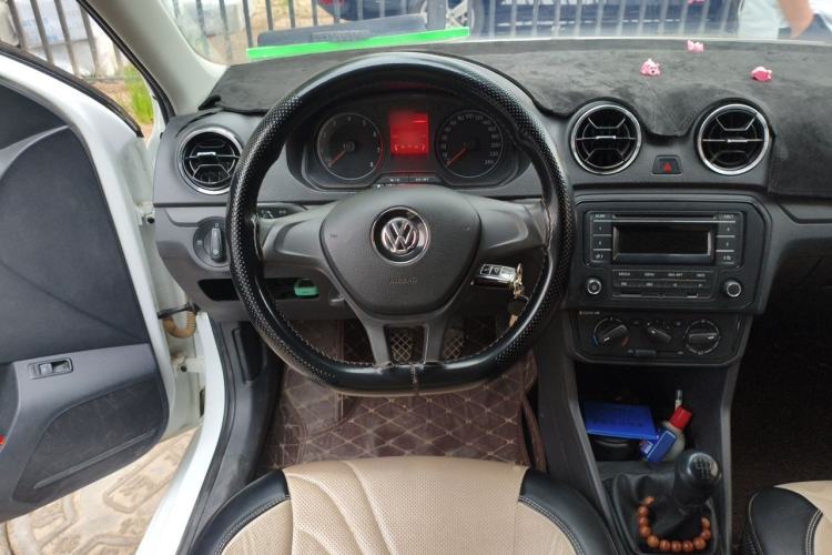 Used Volkswagen Jetta 2017 1.4L Manual Fashion Edition Steering Wheel