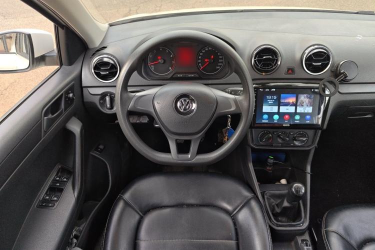 Used Volkswagen Jetta 2017 1.5L Manual Fashion Edition Steering Wheel