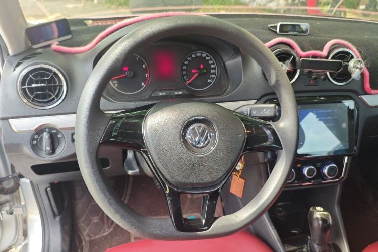 Used Volkswagen Jetta 2017 1.5L Automatic Comfort Model Steering Wheel