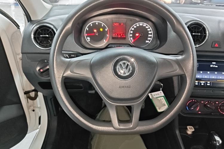 Used Volkswagen Jetta 2017 1.5L Automatic Fashion Model Steering Wheel