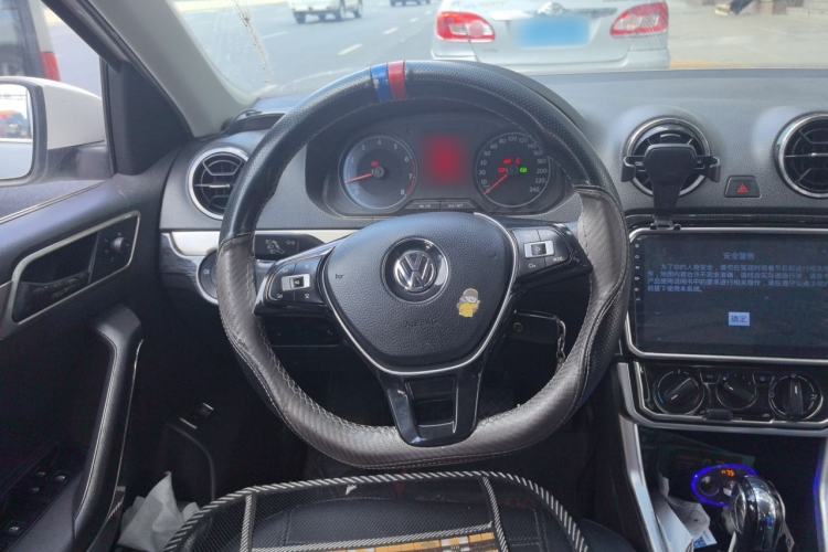 Used Volkswagen Jetta 2017 1.5L Automatic Fashion Model Steering Wheel