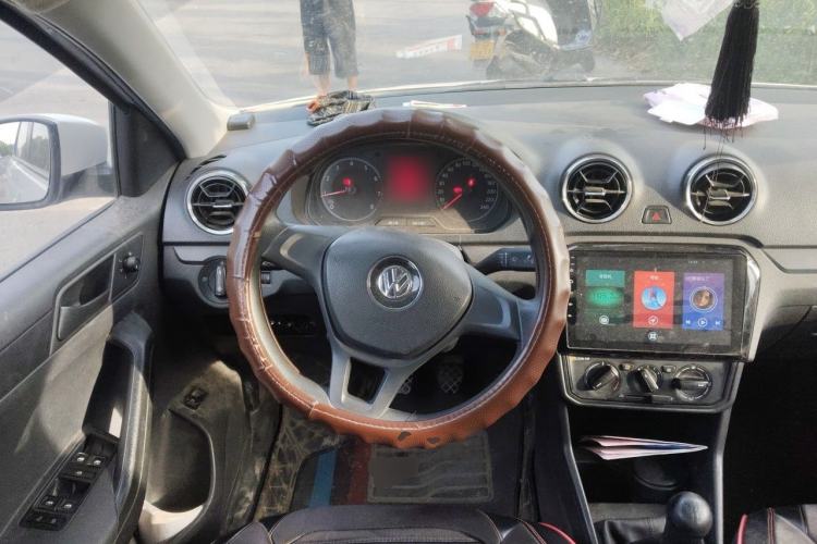 Used Volkswagen Jetta 2017 1.4L Manual Fashion Edition Steering Wheel