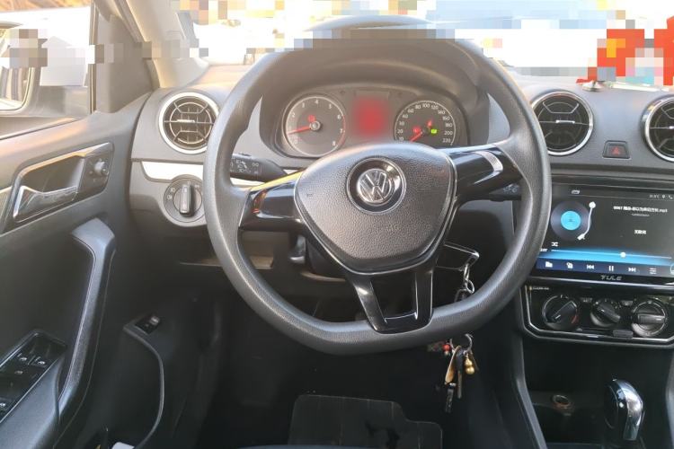 Used Volkswagen Jetta 2017 1.5L Automatic Comfort Model Steering Wheel