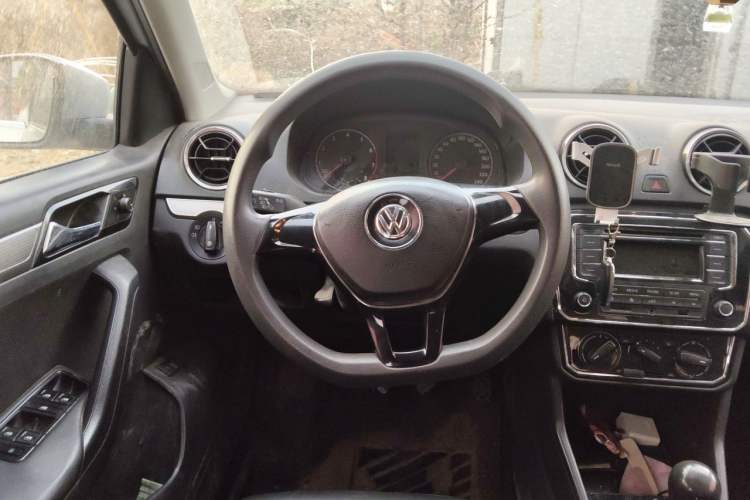 Used Volkswagen Jetta 2017 1.4L Manual Comfort Model Steering Wheel
