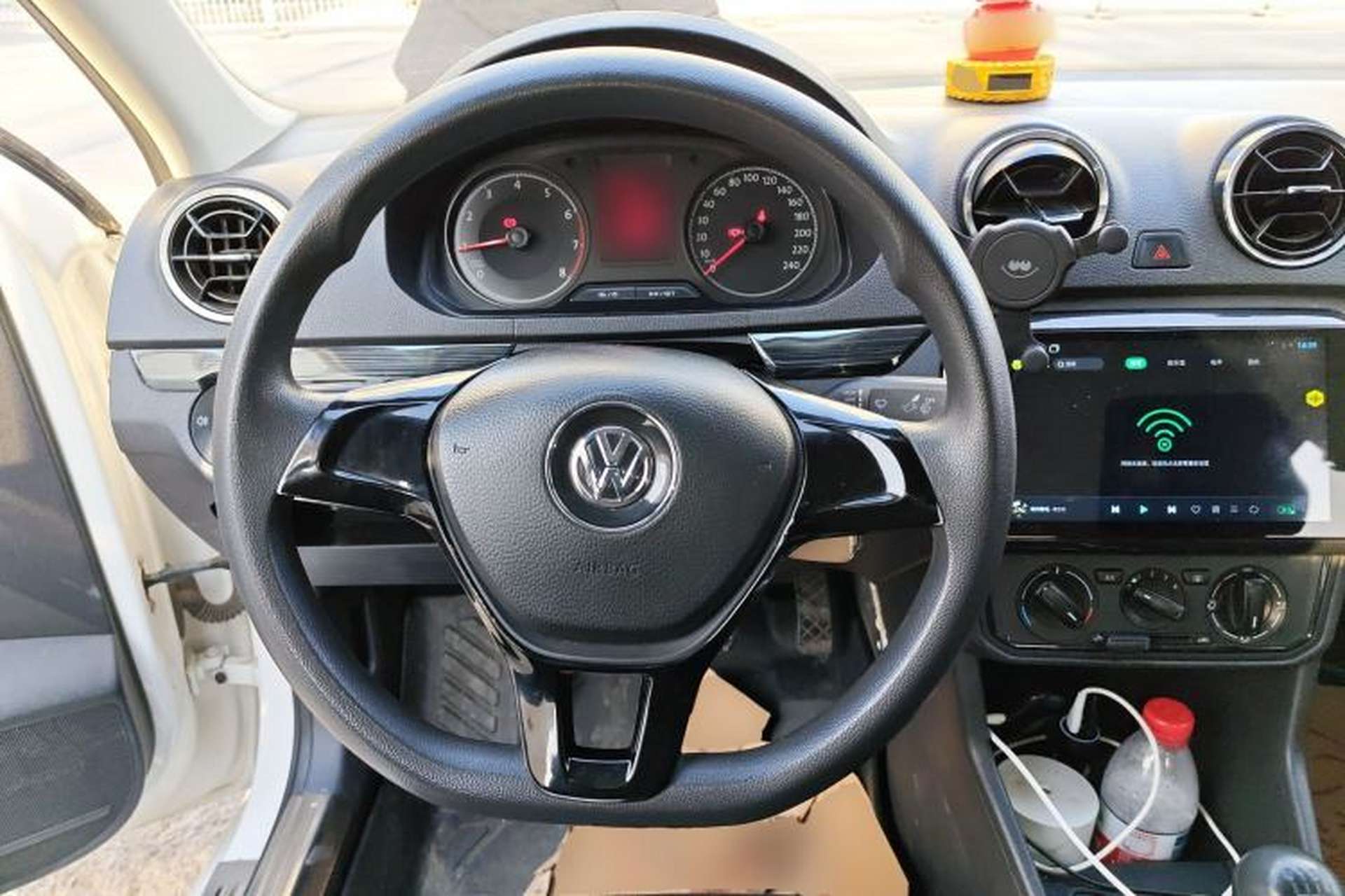 Used Volkswagen Jetta 2017 1.5L Manual Fashion Edition Steering Wheel