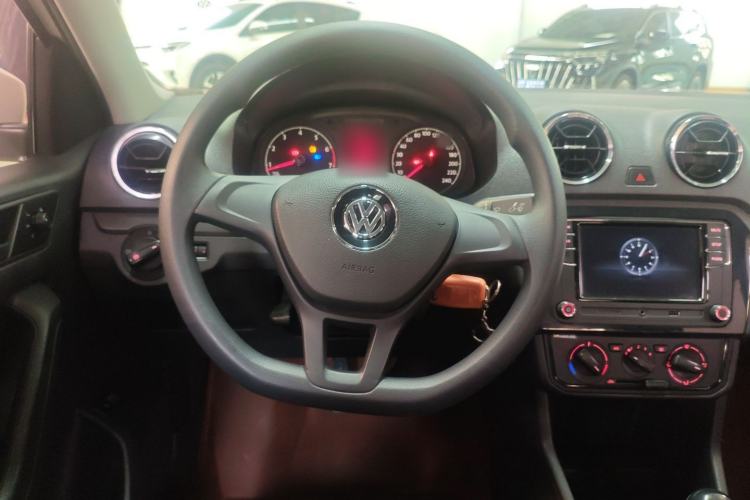 Used Volkswagen Jetta 2017 1.4L Manual Fashion Edition Steering Wheel