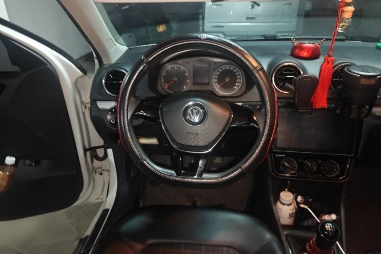 Used Volkswagen Jetta 2017 1.5L Manual Comfort Model Steering Wheel