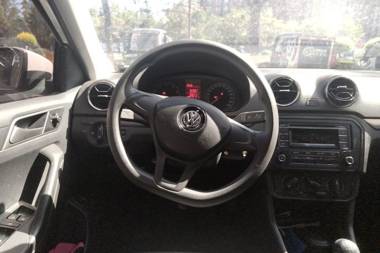 Used Volkswagen Jetta 2017 1.4L Manual Fashion Edition Steering Wheel