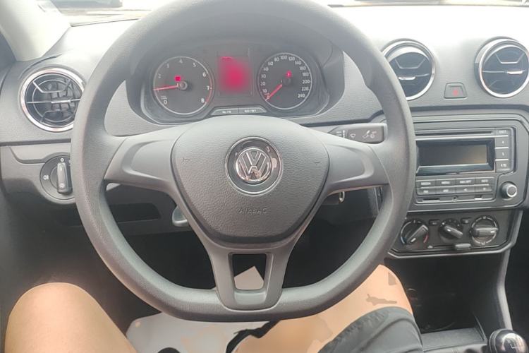 Used Volkswagen Jetta 2017 1.4L Manual Fashion Edition Steering Wheel