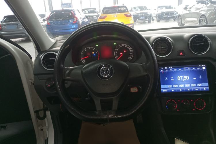 Used Volkswagen Jetta 2017 1.4L Manual Fashion Edition Steering Wheel