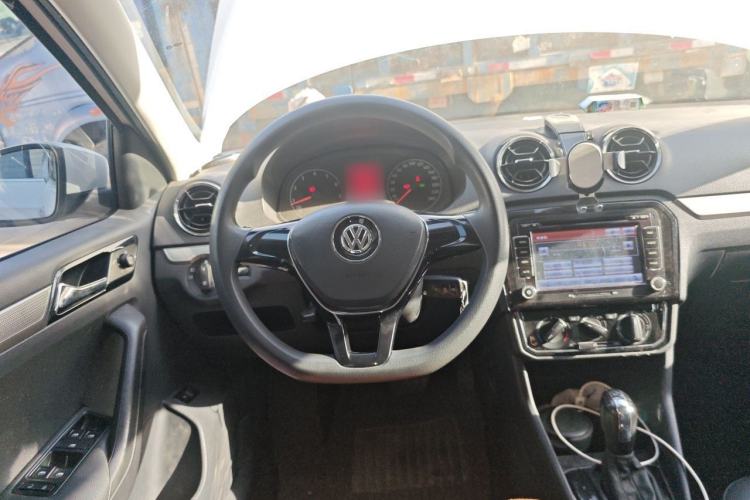 Used Volkswagen Jetta 2017 1.5L Automatic Comfort Model Steering Wheel