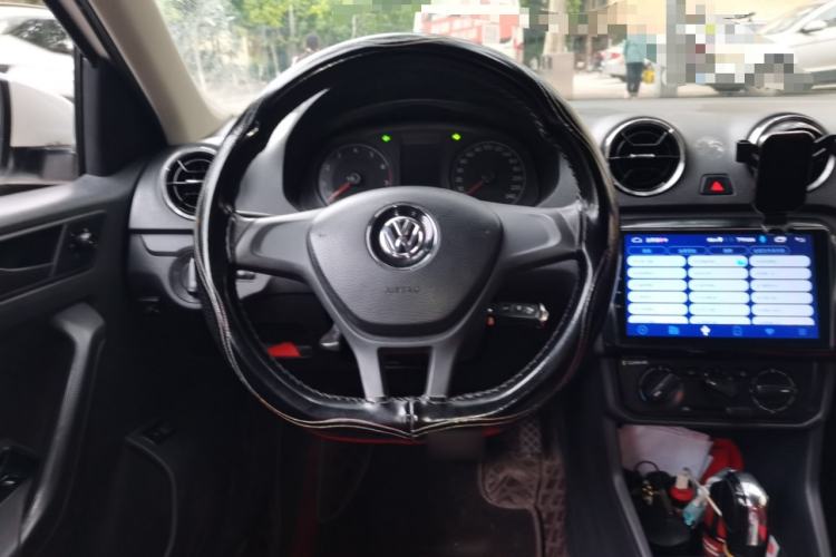 Used Volkswagen Jetta 2017 1.5L Automatic Fashion Model Steering Wheel