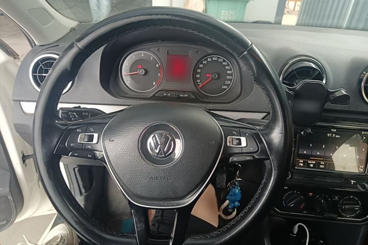 Used Volkswagen Jetta 2017 1.5L Manual Comfort Model Steering Wheel