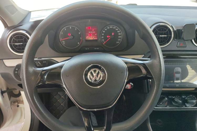 Used Volkswagen Jetta 2017 1.5L Manual Comfort Model Steering Wheel