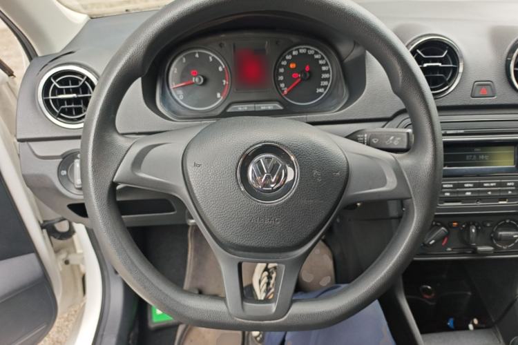 Used Volkswagen Jetta 2017 1.4L Manual Fashion Edition Steering Wheel
